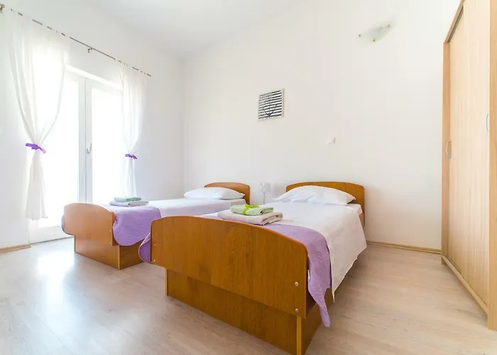 Red Rose Appartement *